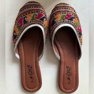 Women’s pakistani/indian khussa sandals